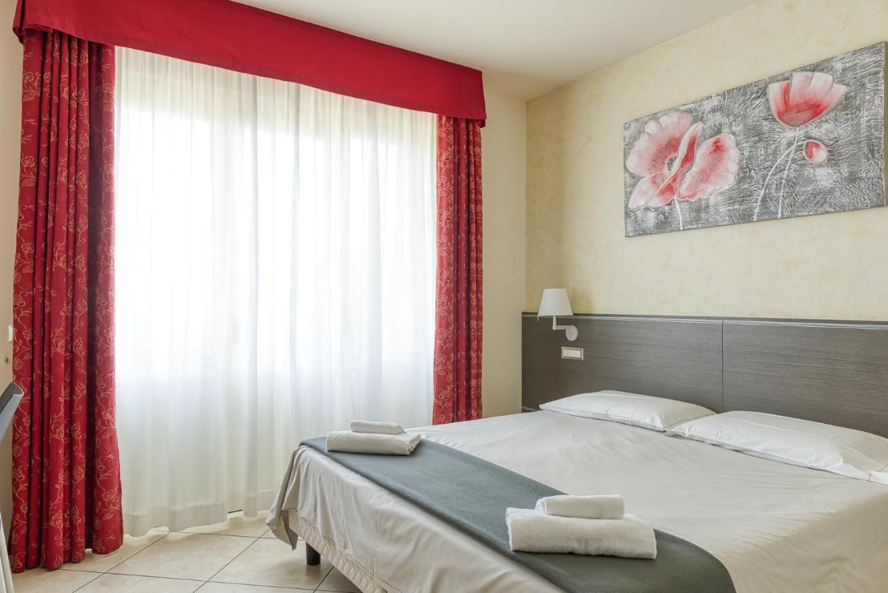 Hotel Lumin Cremia Bagian luar foto